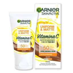 Protetor Solar Facial Hidratante Garnier Uniform & Matte Vitamina C FPS50 Negra 40g